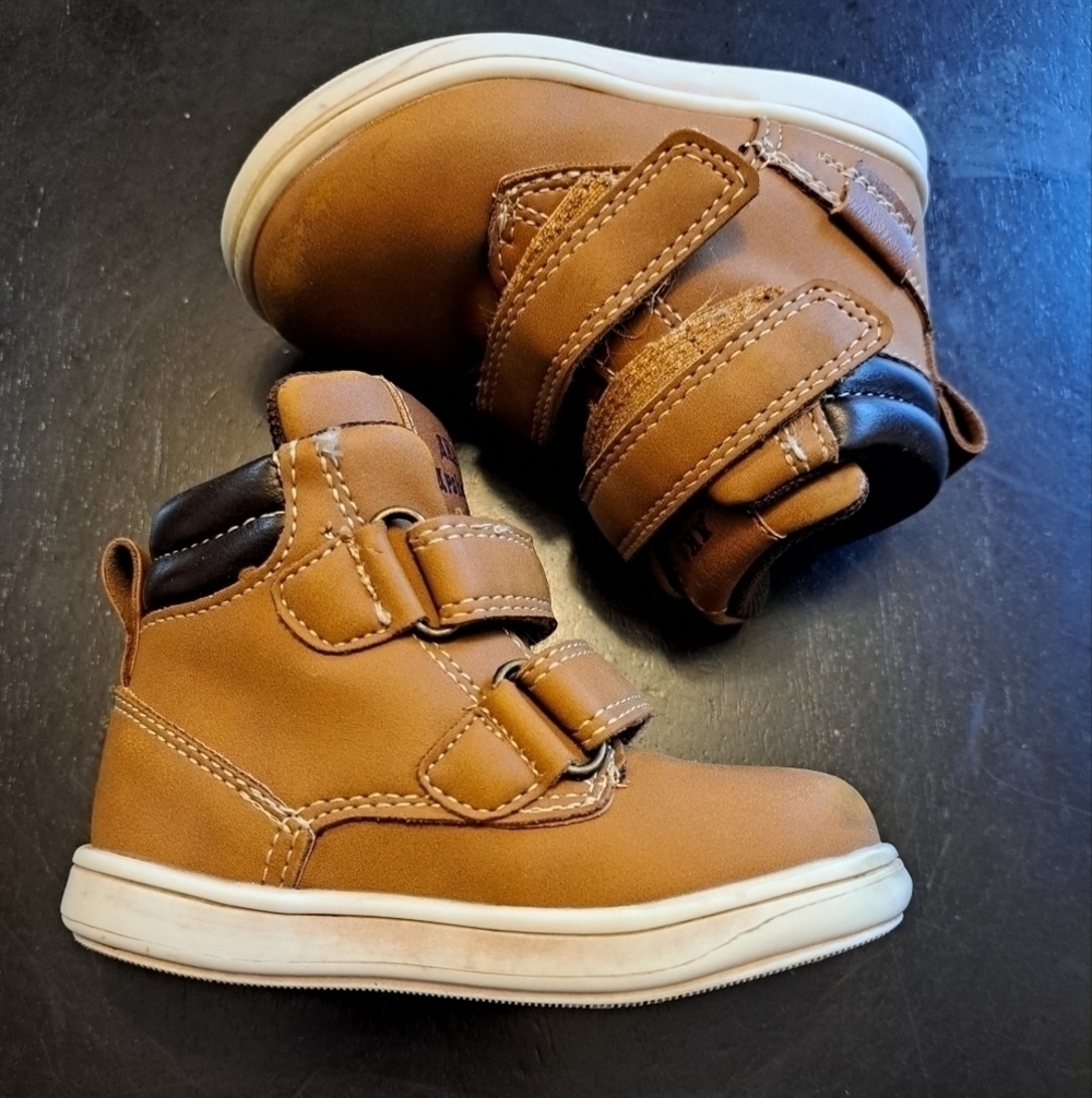 AKA Apakowa  Light Brown Boots For Toddlers